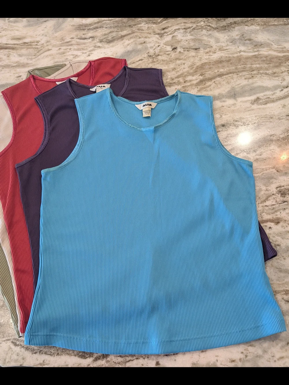 Alia Ribbed Tank Top Set - Picture 3 of 4